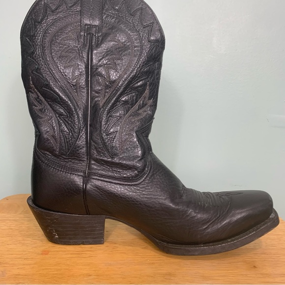 Men’s Ariat Black Legend Phoenix 10010938 Western Cowboy Boots - Picture 2 of 13